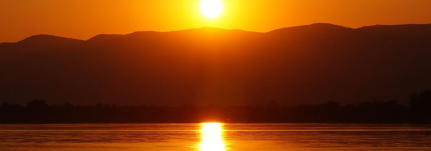 lower-zambezi-valley-tramonto